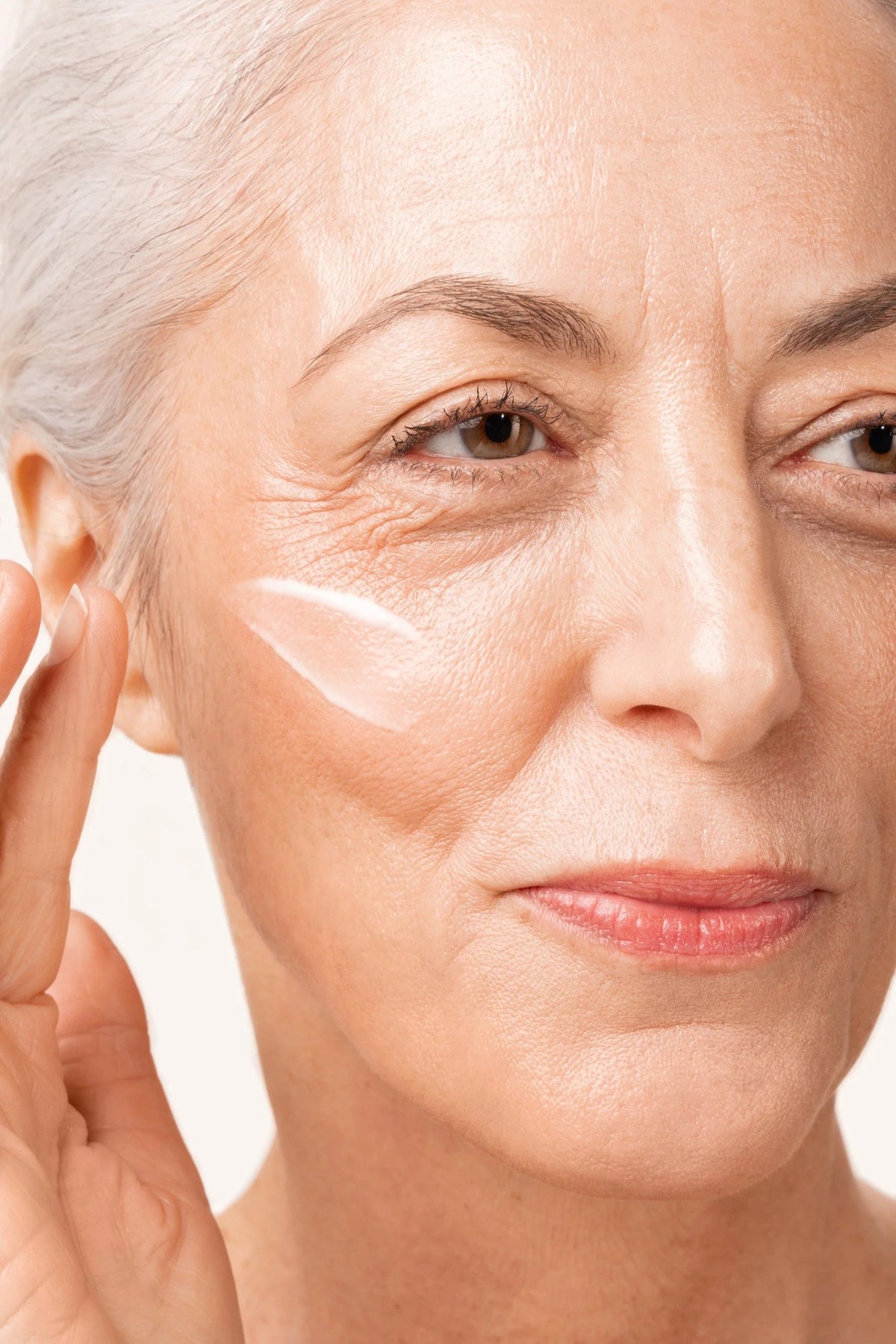 Mavala Anti-Age Pro Kronobiyolojik Gece Bakımı Serum 30ml kullanım ve ürün görseli