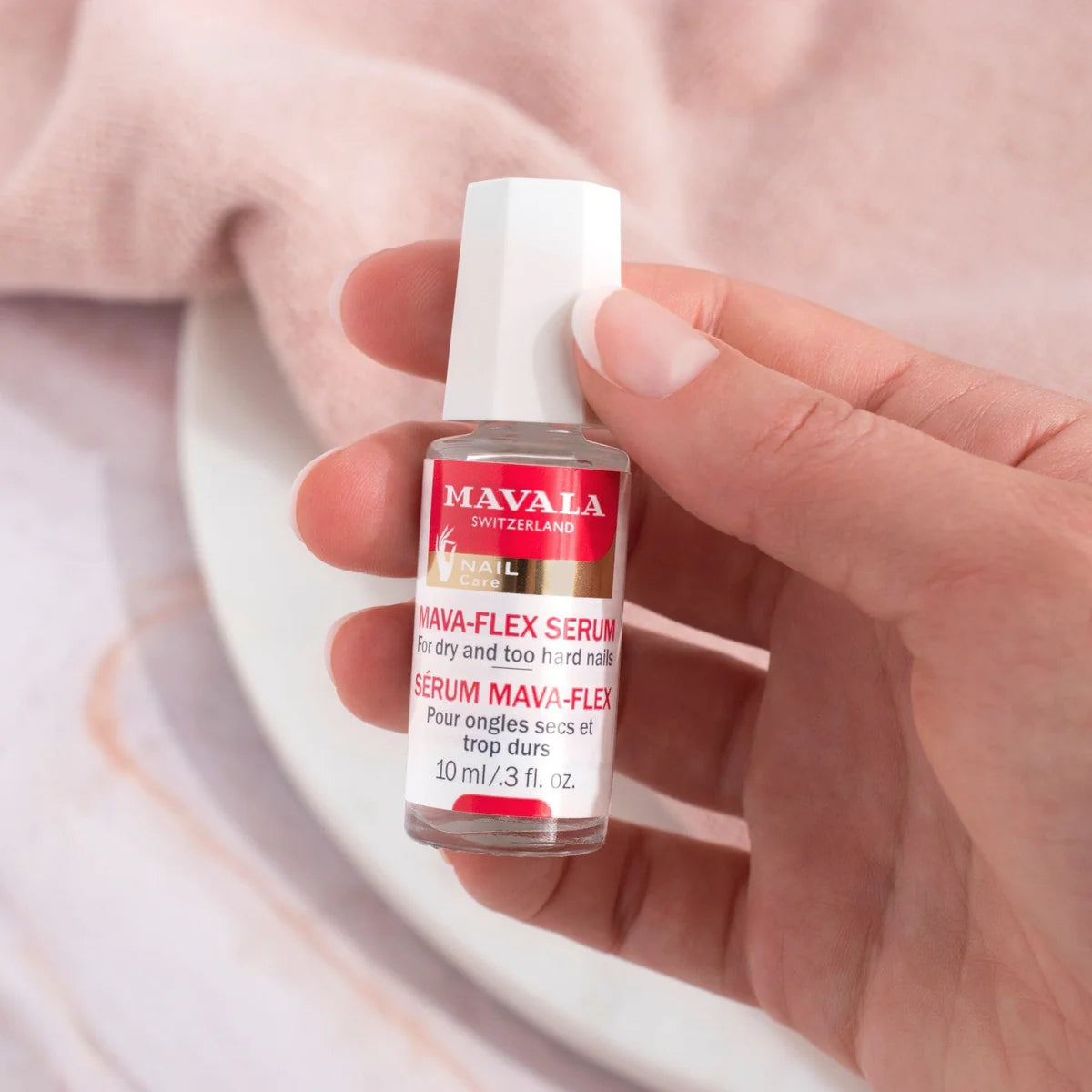 Mavala Mava-Flex Tırnaklar İçin Serum ürün ve kullanım görseli